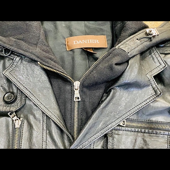 Genuine Leather jacket by Danier with detachable hoody - Picture 2 of 6